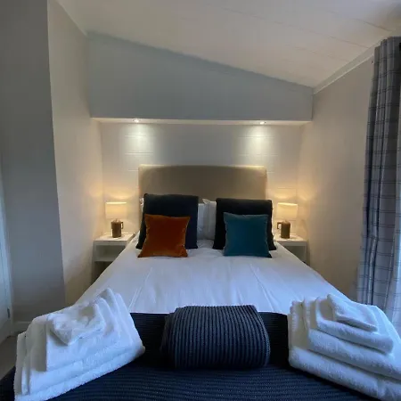 Holicarrs - Gingerlily Lodge Riccall